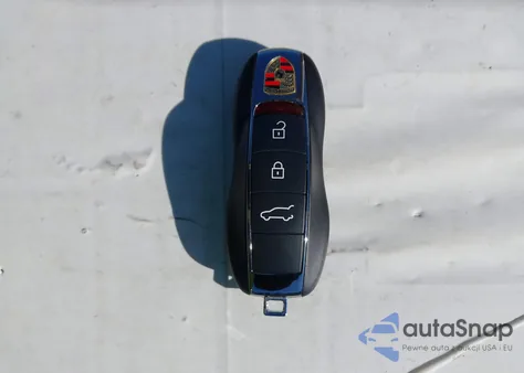 2020 Porsche Macan Gts z USA, uszkodzony, nr VIN WP1AG2A57LLB55376